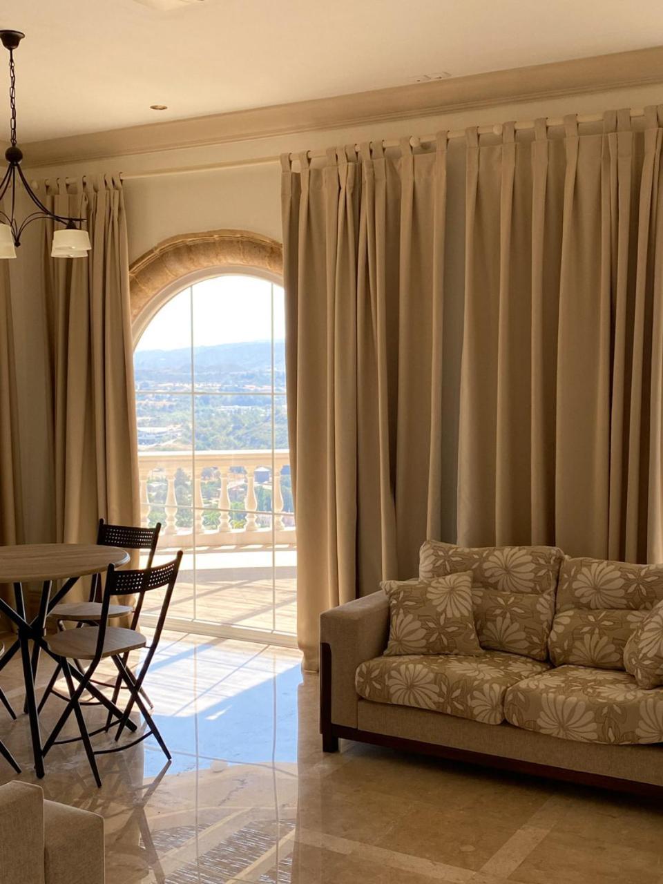 Nostrana Village Apartments Коскіну Номер фото